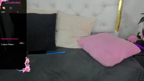 Snapshot of dani_ary chatting on February 22, 5:46 pm DANI online show from February 22, 5:46 pm