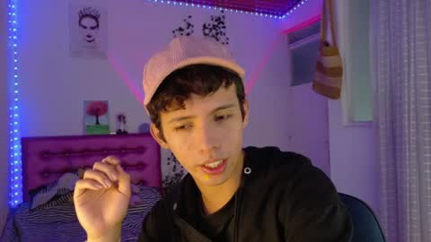 Snapshot of dani_dancer chatting on June 23, 2:09 am Dani Dancer online show from June 23, 2:09 am