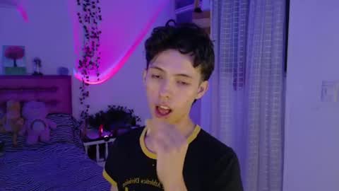 Snapshot of dani_dancer chatting on July 16, 1:44 am Dani Dancer online show from July 16, 1:44 am