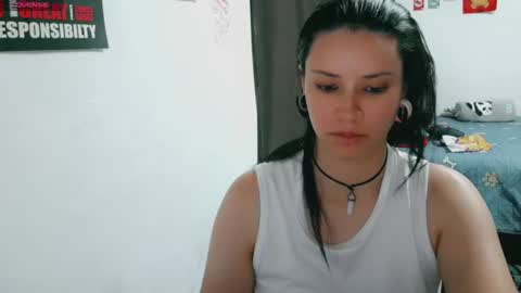 dani y jocelyn online show from July 3, 9:10 pm