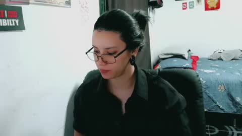 dani y jocelyn online show from July 11, 11:39 pm