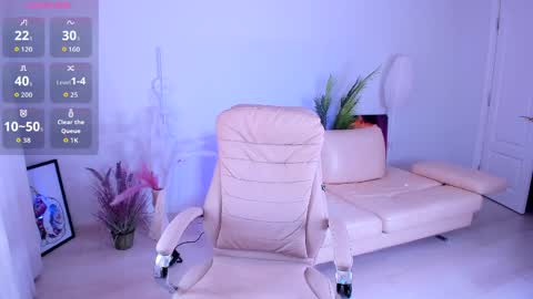 dani_kittys online show from April 30, 8:53 am