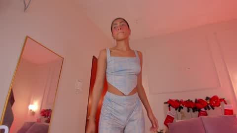 Snapshot of dani_skinny_ chatting on December 23, 11:36 am Hi I am Dani online show from December 23, 11:36 am