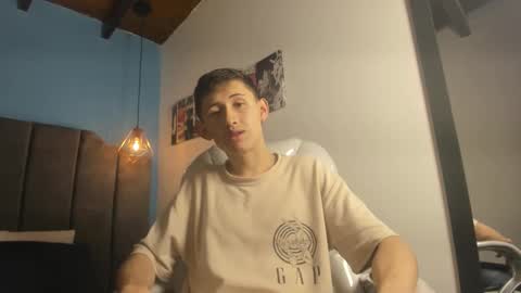 Thiago online show from February 9, 7:29 pm