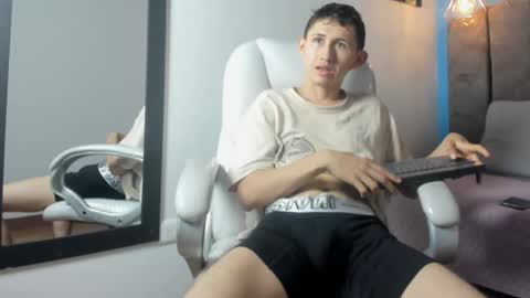 Thiago online show from February 11, 7:41 pm