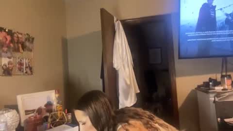 Snapshot of danidragon69 chatting on December 24, 8:22 am Dani Dragon online show from December 24, 8:22 am