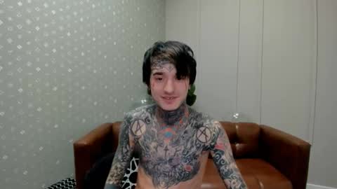 Snapshot of danie20777 chatting on March 3, 8:42 am danie20777 online show from March 3, 8:42 am