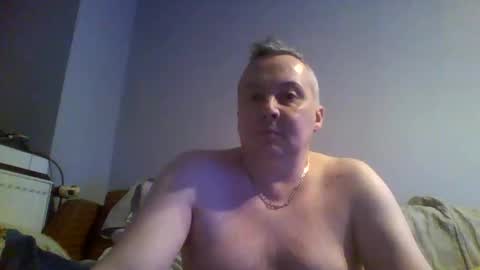 Snapshot of daniel0028 chatting on February 21, 7:15 pm dan online show from February 21, 7:15 pm