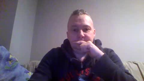 Snapshot of daniel0028 chatting on March 8, 4:44 pm dan online show from March 8, 4:44 pm