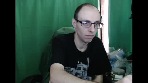 Snapshot of daniel9121 chatting on June 15, 10:50 am Daniel9121 online show from June 15, 10:50 am