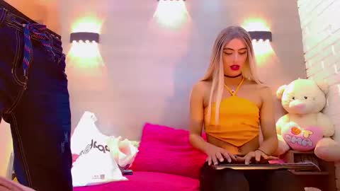 daniela_pink_ online show from January 13, 9:09 pm