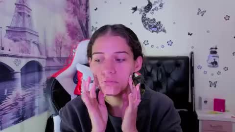 Snapshot of daniela_rivasth chatting on September 15, 1:11 pm danielarivasth online show from September 15, 1:11 pm