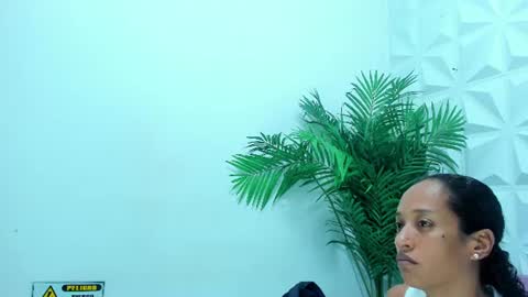 Snapshot of daniela_spencerr chatting on July 24, 10:57 am DANIELA online show from July 24, 10:57 am