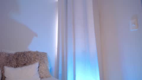 Lucia online show from October 9, 5:11 pm