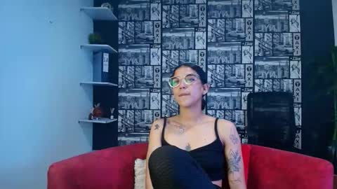 danielamonroe online show from March 20, 10:14 pm