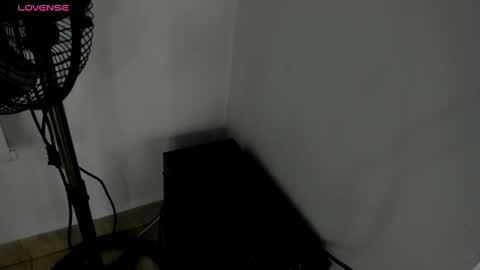 Snapshot of danielclarton chatting on January 10, 11:18 pm DANIEL online show from January 10, 11:18 pm