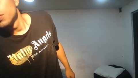 danielitopapii online show from December 6, 9:32 am