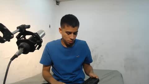 danielitopapii online show from December 21, 1:04 am