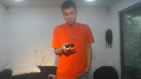 danielitopapii online show from December 31, 1:30 pm