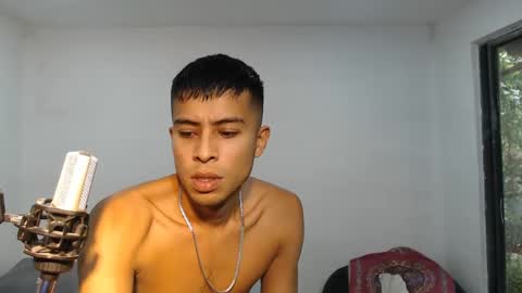 danielitopapii online show from January 31, 5:21 pm