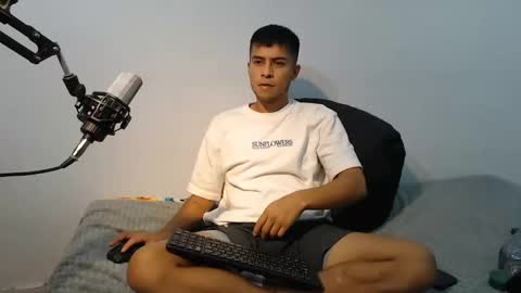 danielitopapii online show from February 27, 5:13 am