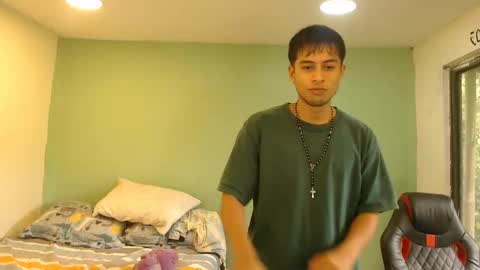 danielitopapii online show from April 15, 8:31 pm