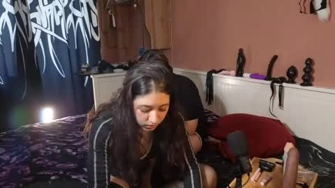 Sonya and  Tom online show from May 26, 3:30 pm
