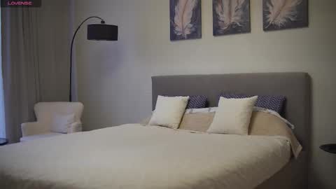 Danielle online show from September 18, 9:44 am