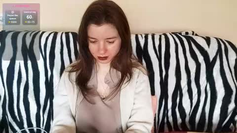 Mia online show from February 17, 7:05 am