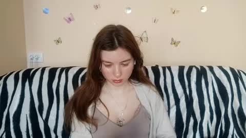 Snapshot of daniellevaulet chatting on April 23, 1:13 pm Mia online show from April 23, 1:13 pm