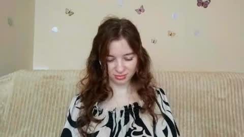 Snapshot of daniellevaulet chatting on July 16, 7:14 am Mia online show from July 16, 7:14 am