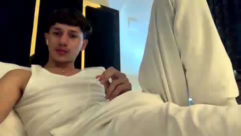 Daniels Cruz online show from January 6, 10:15 pm