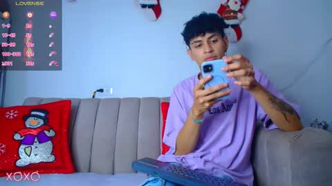 daniels online show from December 23, 3:37 am