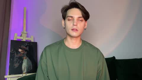 danieltuckerr online show from October 30, 4:52 pm