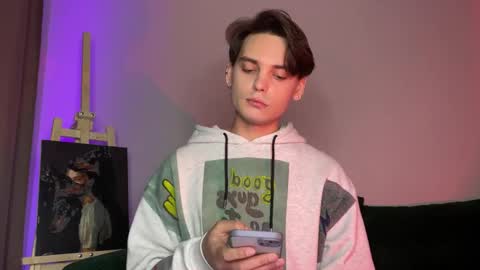 danieltuckerr online show from November 8, 11:14 pm