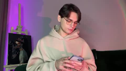 danieltuckerr online show from November 27, 8:55 pm