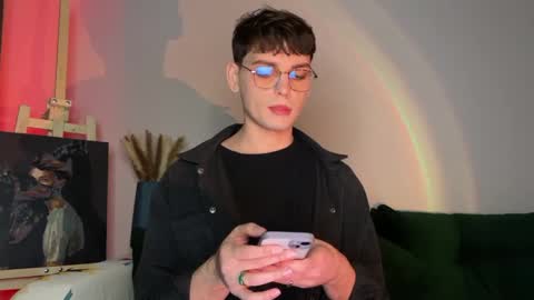 danieltuckerr online show from February 13, 5:09 pm