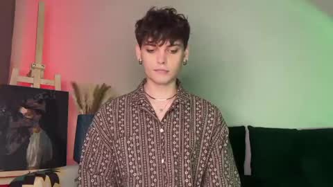 danieltuckerr online show from April 4, 5:10 pm