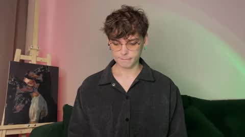 danieltuckerr online show from April 18, 9:57 am