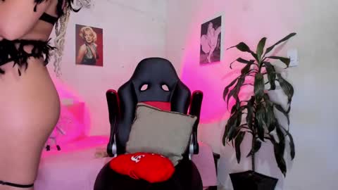 Daniela  online show from October 2, 10:28 pm