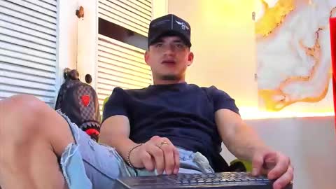 Dani online show from November 28, 4:15 am