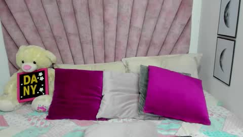 DaniiBelluci  online show from March 25, 3:45 am