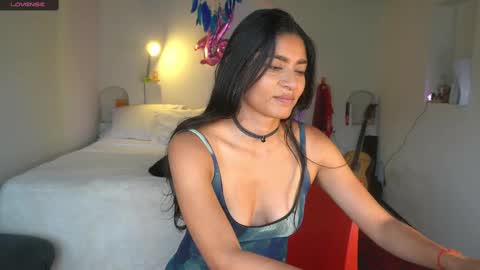 danalle .. online show from February 13, 9:49 pm