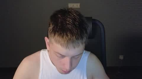 Snapshot of danila_trezzini chatting on May 14, 8:37 pm danila online show from May 14, 8:37 pm