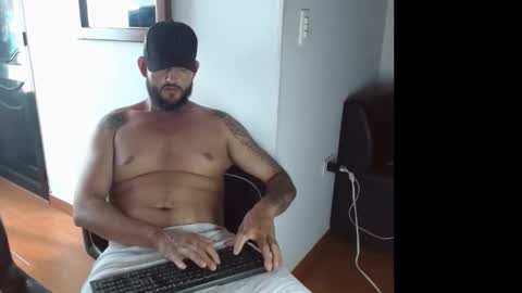 daniloh_xxx online show from February 11, 7:30 pm