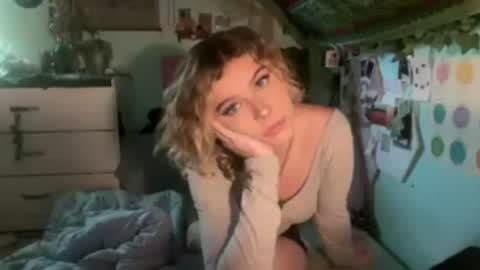 Snapshot of danilovexoxo chatting on June 26, 8:35 pm danilovexoxo online show from June 26, 8:35 pm