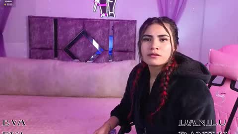 Danilu and Eva online show from November 28, 7:05 pm