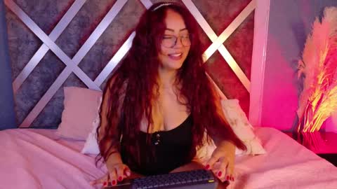 Snapshot of daninianderson chatting on September 18, 5:09 am daninianderson online show from September 18, 5:09 am
