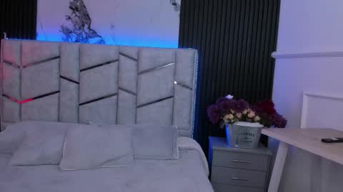 Dani Phonenix online show from November 20, 7:13 pm