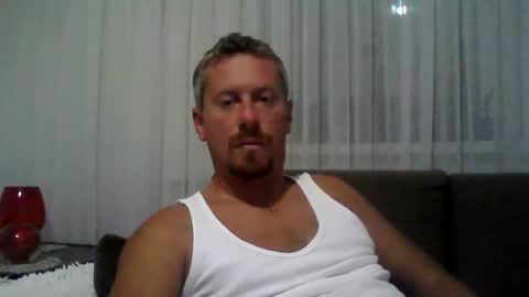 Snapshot of danisami12345 chatting on October 10, 9:47 pm daniel online show from October 10, 9:47 pm